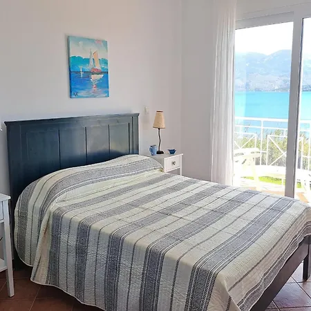 Alekos Houses-alekos Complex * Lixouri