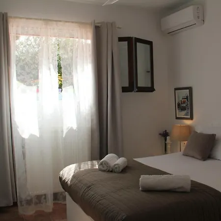 Alekos Houses-alekos Complex *