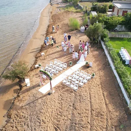 Alekos Beach Houses-Alekos Beach Complex * Lixouri