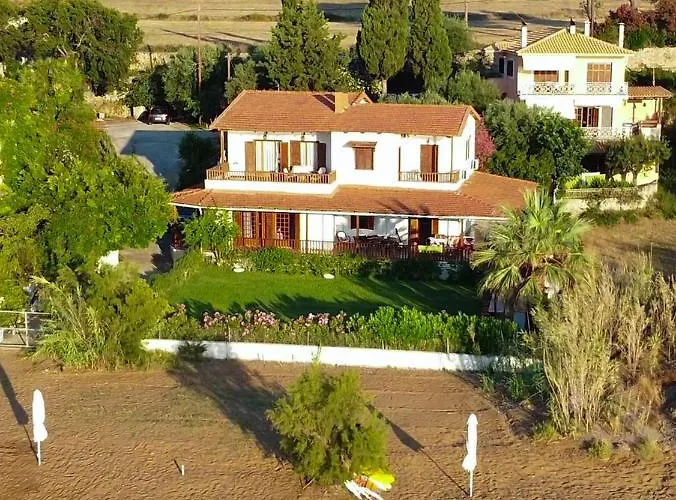 Alekos Houses-alekos Complex * Lixouri