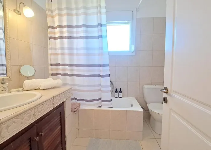 Alekos Houses-alekos Complex * Lixouri